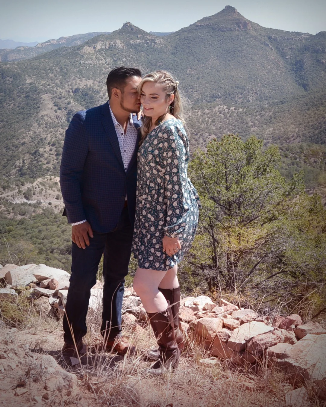Fotografía de pareja en exterior por Aries Dozal